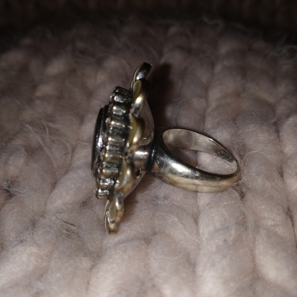 Metal flower Grey ring - Picture 2 of 3